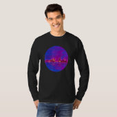 悲観的なスカイラインの電波 Tシャツ (正面フル)