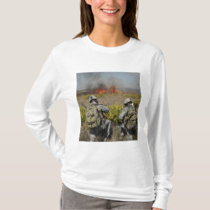 情報の兵士呼出し Tシャツ
