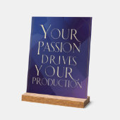 情熱が生産を動かす アクリルサイン (傾斜)