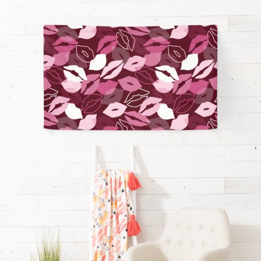 情熱的な赤ピンクの唇パタキスをするーン 横断幕 (インサイチュ)