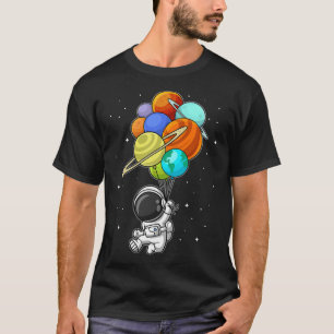 惑星おもしろい気球を保持する宇宙飛行士宇宙子 Tシャツ