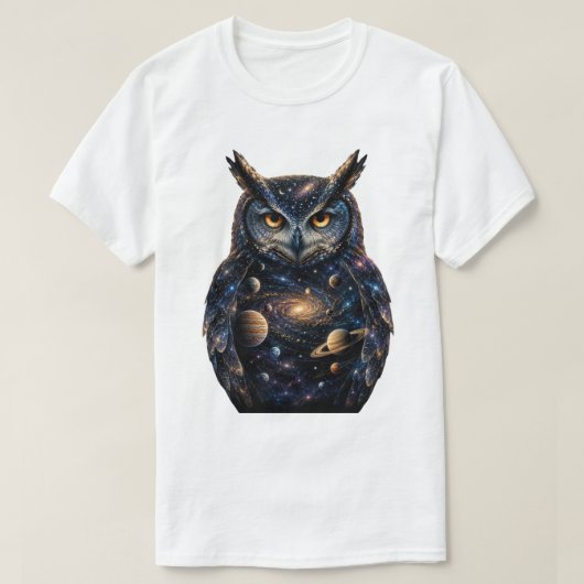 "惑星と星が輝くコズミックギャラクシー風ハンガリー梟 Tシャツ (デザイン正面)
