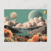 惑星と雲のある超現実的な山の風景 ポストカード (正面)