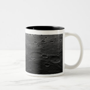 惑星の水星の大きい噴火口 ツートーンマグカップ