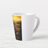 惑星サターンのタイタン最大の月 カフェラテマグ (右アングル)