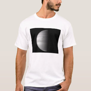 惑星ジュピターのクローズアップの眺め Tシャツ