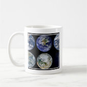 惑星Earthの象徴的なビューのイメージ比較。 コーヒーマグカップ (左)