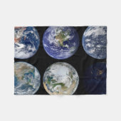 惑星Earthの象徴的なビューのイメージ比較。 フリースブランケット (正面(横))