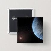 惑星K2-18b、ホスト星と付随する惑星。 缶バッジ (正面&裏面)