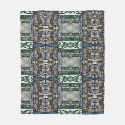 想像もできないようなイメージは？ フリースブランケット (正面)