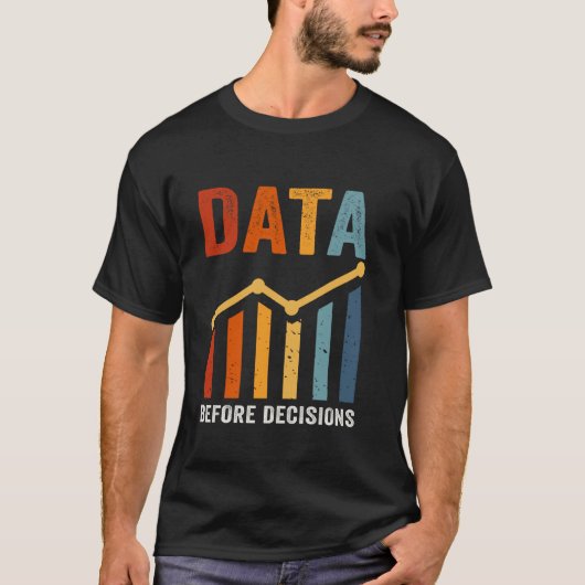 意思決定前の分析的思考データ Tシャツ (正面)