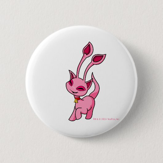 意気揚々と歩くピンクのAisha 缶バッジ (正面)