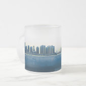 意識するボストンスカイラインのマグ フロストグラスマグカップ (正面左)