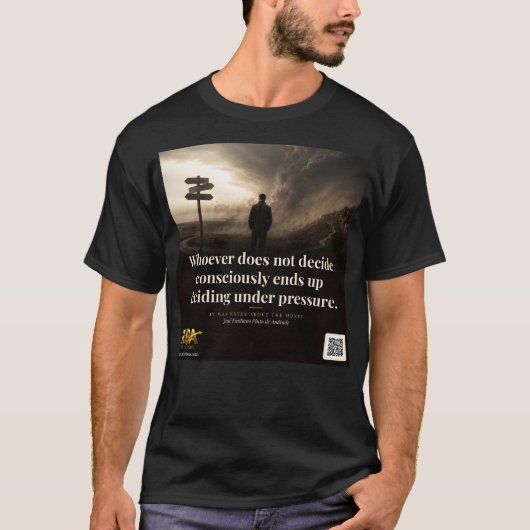 意識的な決断 本の名言 Tシャツ (正面)