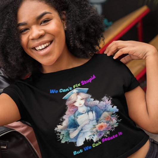 愚かさを修正できない：穏やかな庭のナース Tシャツ