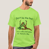 愚か者になるな Tシャツ (正面)