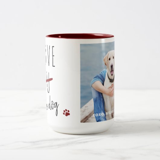 愛おもしろいする犬の写真カスタムバレンタインデー ツートーンマグカップ (中央)