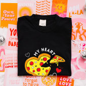 愛おもしろいとピザが素敵なバレンタインデー Tシャツ