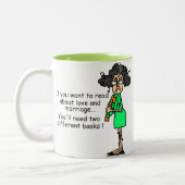 愛および結婚のユーモア ツートーンマグカップ (左)