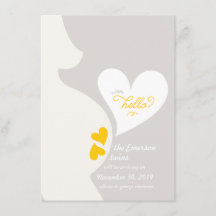 愛お母さんのおなかは妊娠の発表を結び付けます