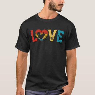 愛かわいいリス恋人の動物ハートバレンタイン Tシャツ