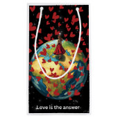 愛が答えの抱き枕 スモールペーパーバッグ (裏面)