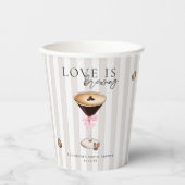愛が育まれている | エスプレッソマティーニ ブライダルシャワー 紙コップ (正面)