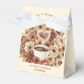 愛が育まれる ブラウン フローラル コーヒー ハート ブライダル フェイバーボックス (正面サイド)