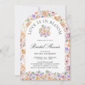愛が花開く春の花のアーチ ブライダルシャワー 招待状 (正面)