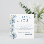愛が花開く ブルー フラワーの ブライダル シャワー サンキューカード (スタンド正面)