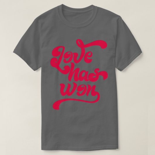 愛がLHW 1を獲得 Tシャツ (デザイン正面)