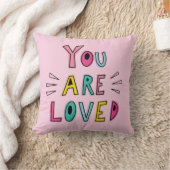 愛されるピンクやる気を起こさせる引用文 クッション (ブランケット)