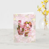 愛してる誕生日ガール!ピンクのクラベリンをテーマにした カード (黄色い花)