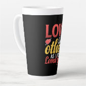 愛し合ったお互いを愛し合う カフェラテマグ (左アングル)