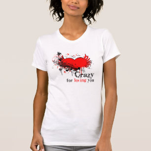 愛するあなたのために熱狂するグランジなデザインの女性のTシャツ Tシャツ