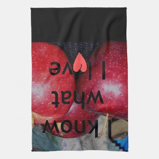 「愛するものを知っている」 - Appleをテーマにしたデザイン キッチンタオル (縦)