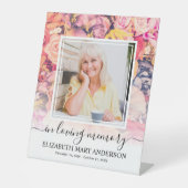 愛するメモリで明るいフローラ葬儀の写真 台座サイン (正面)