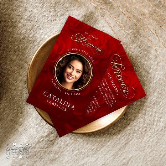 愛するメモリの赤いバラの死亡記事の祈りの言葉カード 招待状