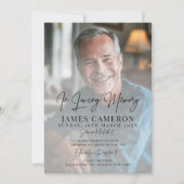 愛する人の記憶を称えるミニマルな葬儀写真 招待状 (正面)