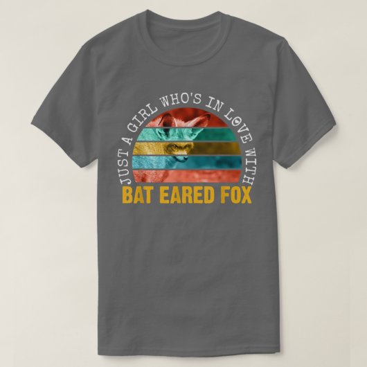 愛する女の子が育ったこうもり Tシャツ (デザイン正面)