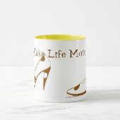 愛する女性はハイヒール蹄鉄を打ちます マグカップ (中央)