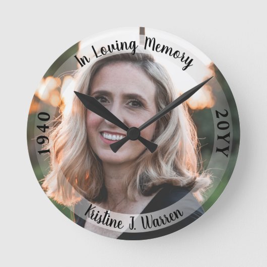 愛する思い出の中で記念写真誕生死 ラウンド壁時計 (正面)