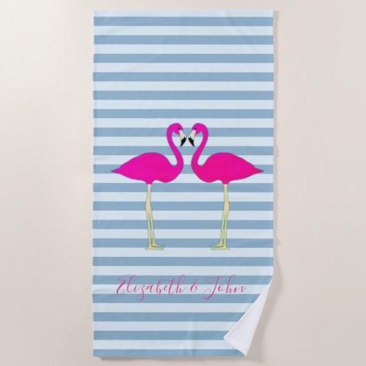 愛する愛らしいフラミンゴストライプスを描パーソナライズされたく ビーチタオル (正面)