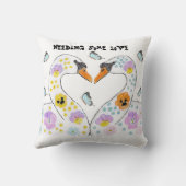 愛する白鳥を必要としている クッション (裏面)