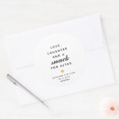愛する笑いとアフターのおやつの結婚式の引き出物 ラウンドシール (封筒)