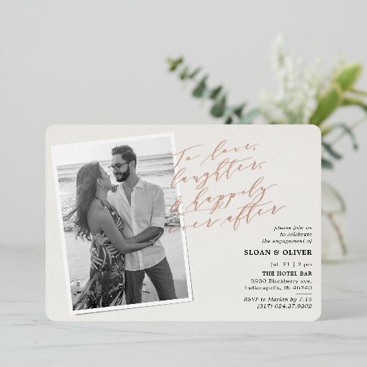 愛する笑い引用文写真婚約パーティ 箔招待状 (立ち正面)
