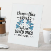 愛する者が竜に近づくとトンボが現れる 台座サイン (インサイチュ)