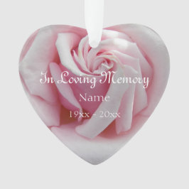 愛する記憶でピンクのバラのハートの形 オーナメント