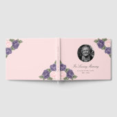 愛する記憶のピンクの紫のフローラ葬儀の写真 ゲストブック (全面)