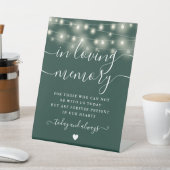 愛する記憶のメモリアルのエメラルドストリングライトで 台座サイン (インサイチュ)